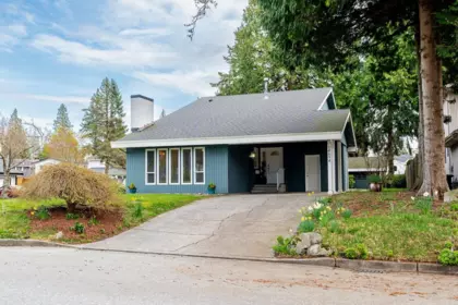 14694 17 Avenue, Surrey, BC, Surrey — Single Family Residence for sale