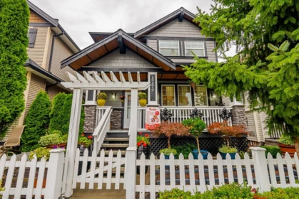 19879 72 Avenue, Langley, BC, Langley — Single Family Residence for sale