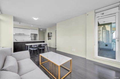 2109 6333 Silver Avenue, Burnaby, BC, Burnaby — Apartment/Condo for sale