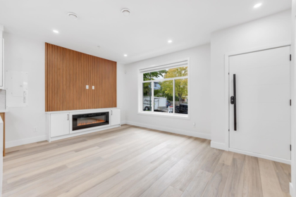 3442 E 4th Avenue, Vancouver, BC, Vancouver — Half Duplex for sale