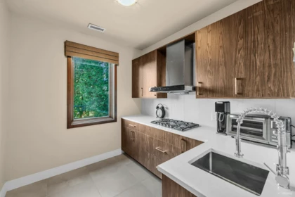 Guest Bathroom Photo of 4742 Caulfeild Drive, West Vancouver, BC