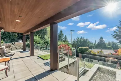 4742 Caulfeild Drive, West Vancouver, BC