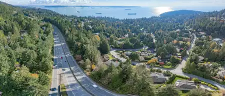 Neighborhood Park Photo Near 4742 Caulfeild Drive, West Vancouver, BC