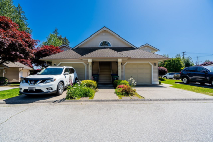 213 16031 82 Avenue, Surrey, BC, Surrey — Townhouse for sale