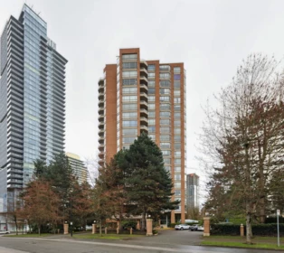 904 4350 Beresford Street, Burnaby, BC, Burnaby — Apartment/Condo for sale