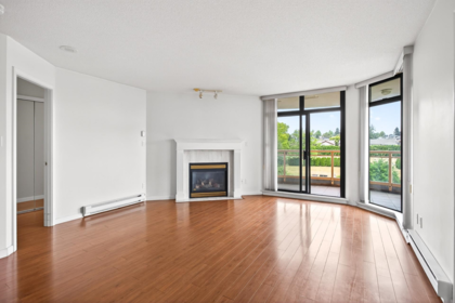 301 4425 Halifax Street, Burnaby, BC, Burnaby — Apartment/Condo for sale