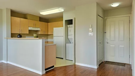 512 3588 Crowley Drive, Vancouver, BC, Vancouver — Apartment/Condo for sale