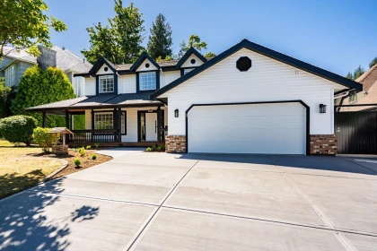 2455 Mountain Drive, Abbotsford, BC, Abbotsford — Single Family Residence for sale