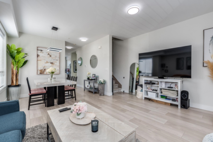 Breakfast Nook Photo of 1 19631 55a Avenue, Langley, BC
