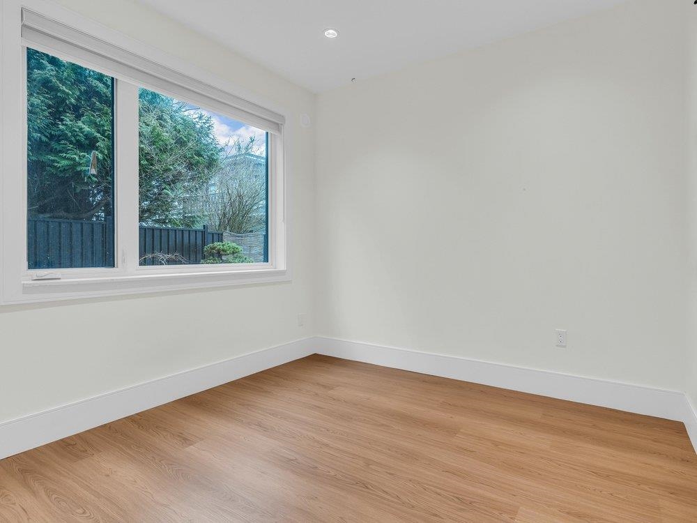 Garden / Landscaping Photo of 3771 Bowen Drive, Richmond, BC