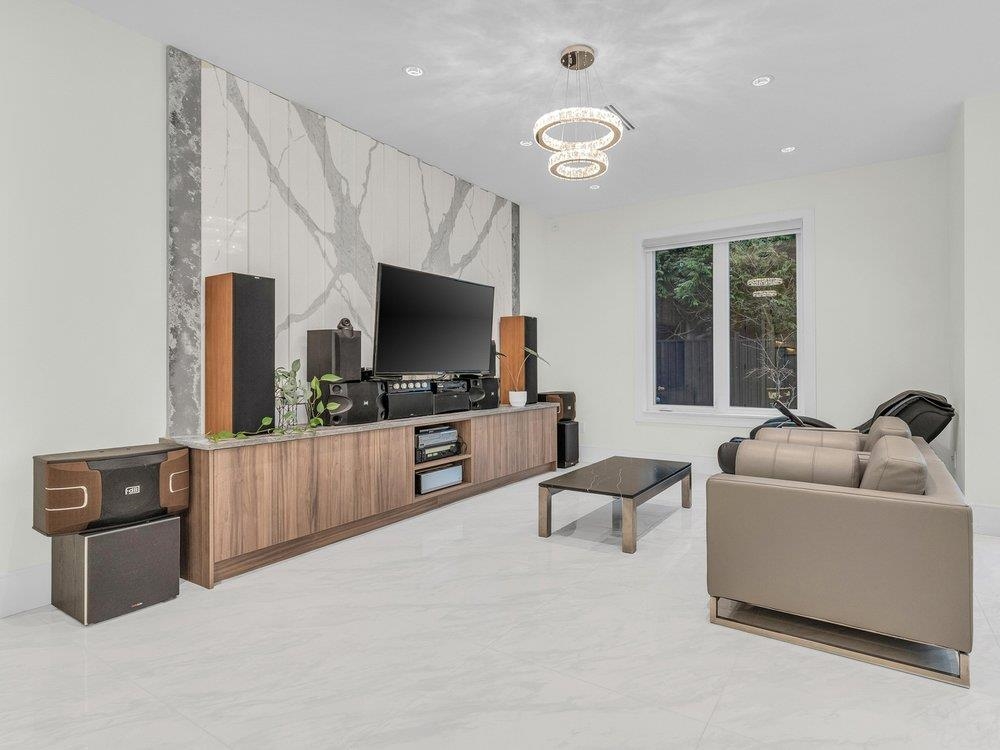 Walk-In Closet Photo of 3771 Bowen Drive, Richmond, BC