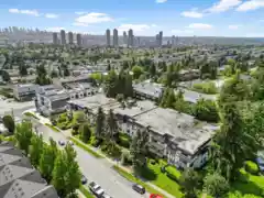302 371 Ellesmere Avenue, Burnaby, BC