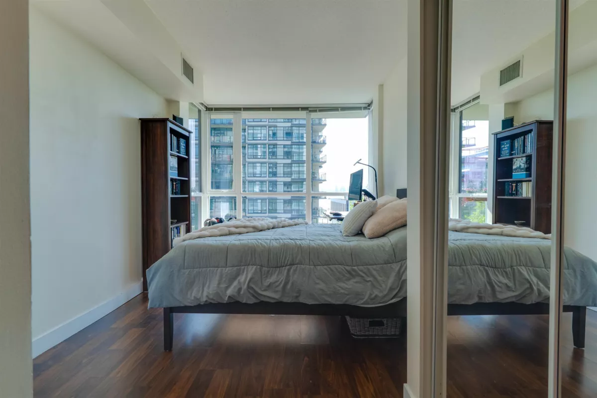 Basement Recreation Room Photo of 508 168 E Esplanade, North Vancouver, BC