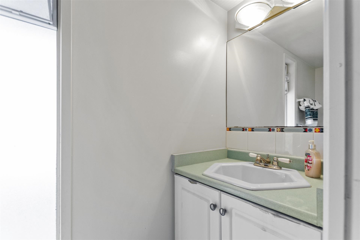 Bedroom 2 Photo of 34 5330 Broadway, Burnaby, BC