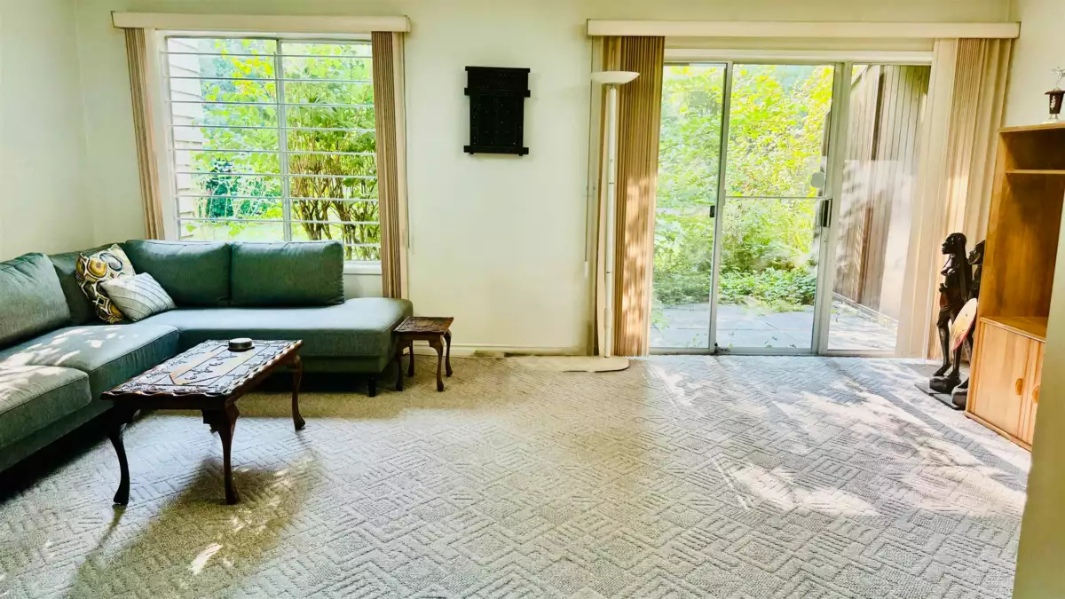 Dining Area Photo of 34 5330 Broadway, Burnaby, BC