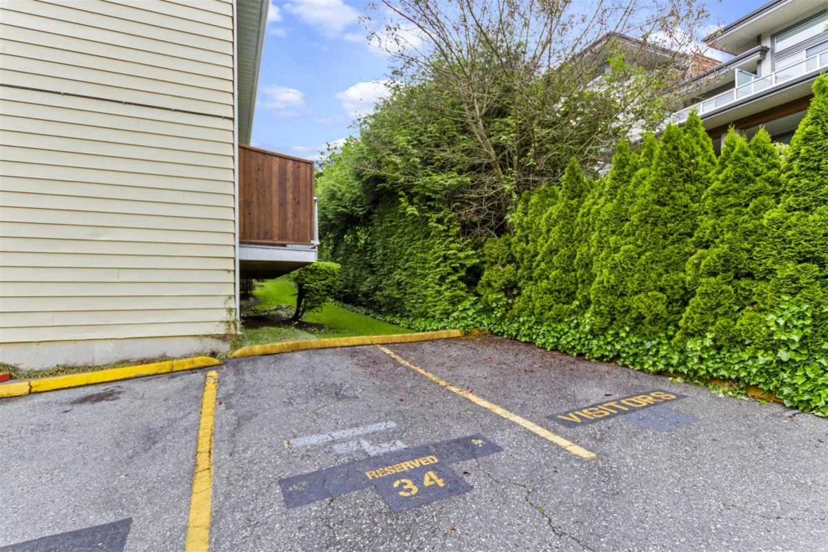 Mudroom Photo of 34 5330 Broadway, Burnaby, BC