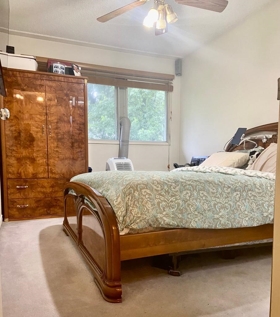 Office / Den Photo of 34 5330 Broadway, Burnaby, BC