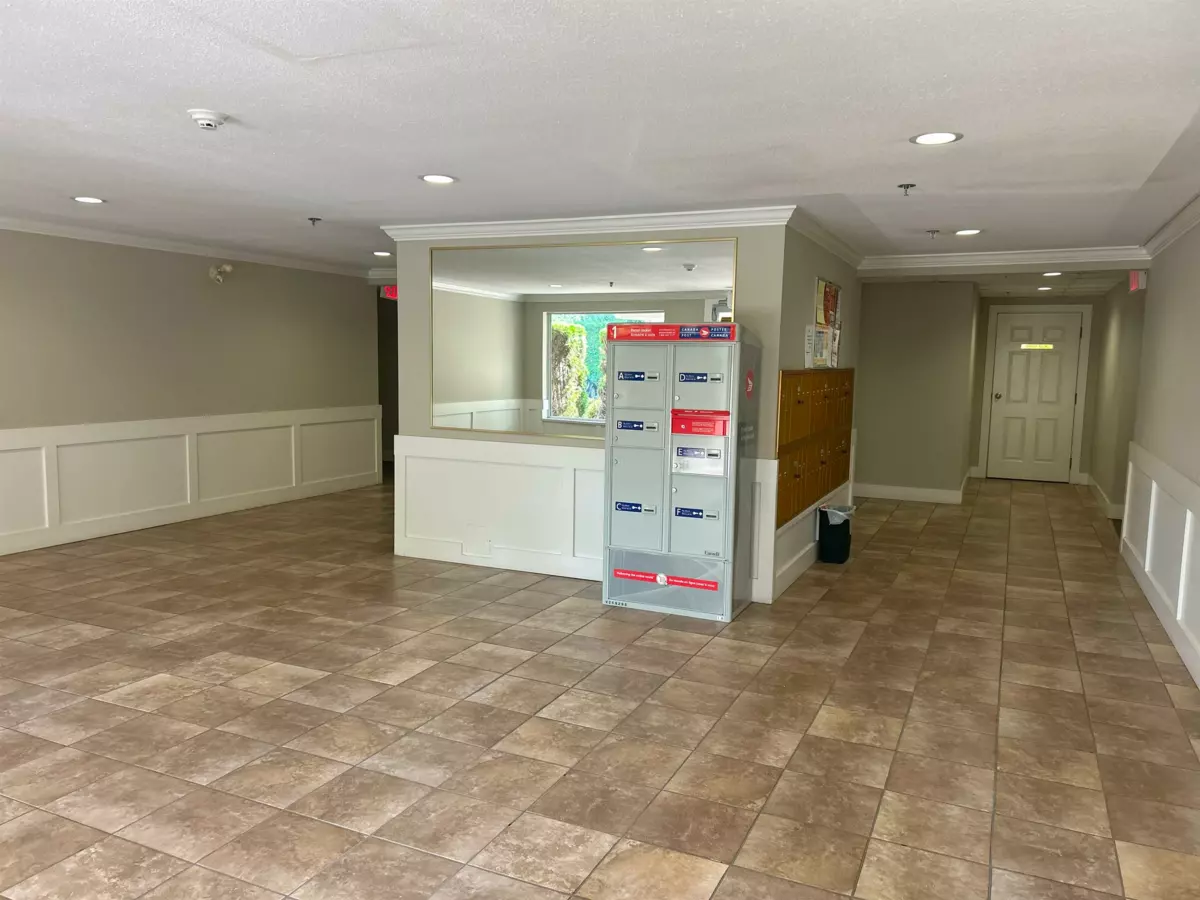 Dining Area Photo of 111 2130 Mckenzie Road, Abbotsford, BC