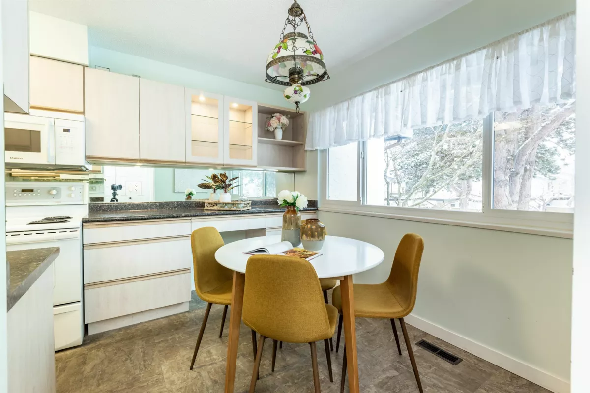 Breakfast Nook Photo of 71 11491 7th Avenue, Richmond, BC