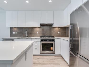 209 625 Cottonwood Avenue, Coquitlam, BC, Coquitlam — Apartment/Condo for sale