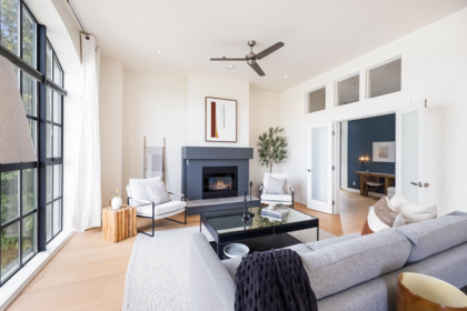 202 4590 Earles Street, Vancouver, BC, Vancouver — Apartment/Condo for sale
