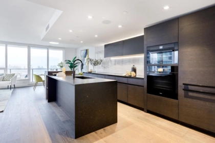 1201 620 Cardero Street, Vancouver, BC