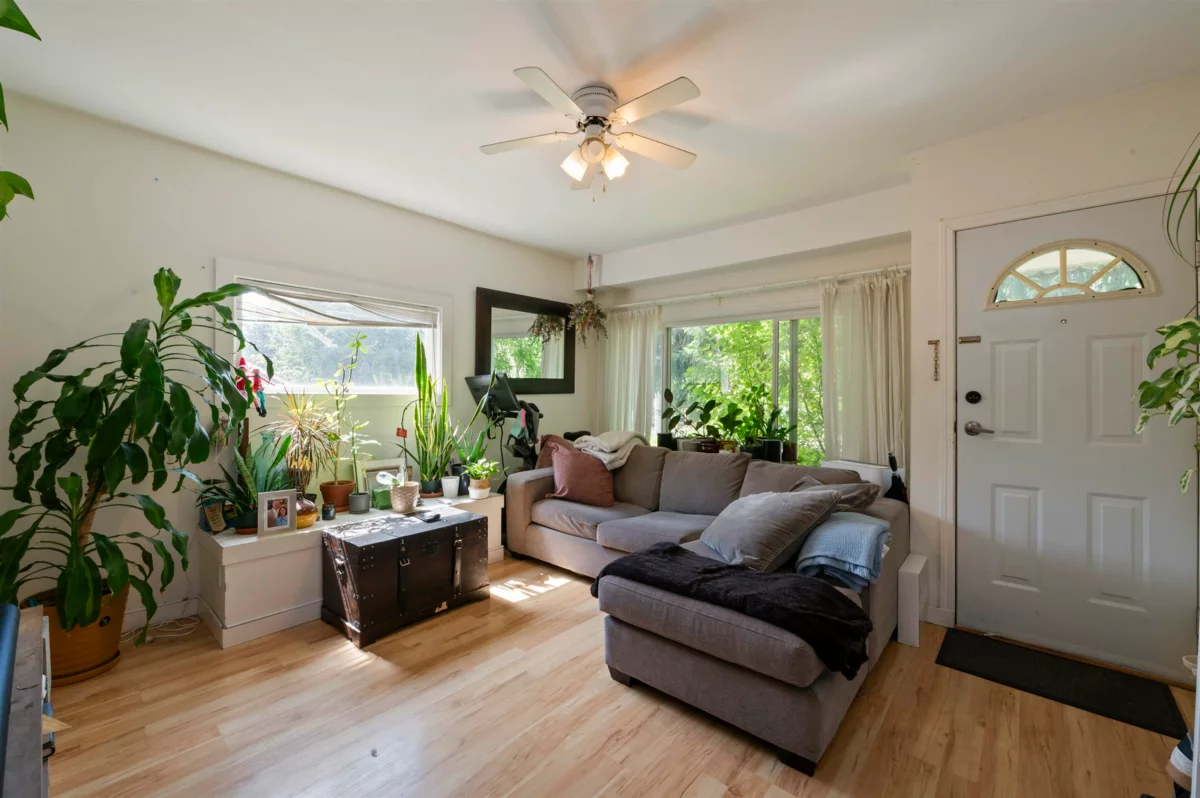 Mudroom Photo of 2594 Campbell Avenue, Abbotsford, BC