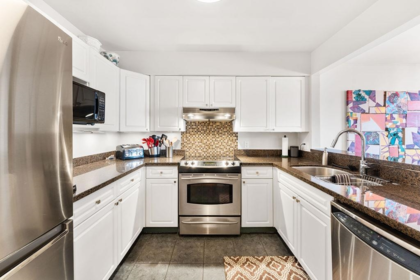 301 650 Moberly Road, Vancouver, BC, Vancouver — Apartment/Condo for sale