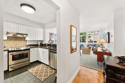 301 650 Moberly Road, Vancouver, BC, Vancouver — Apartment/Condo for sale