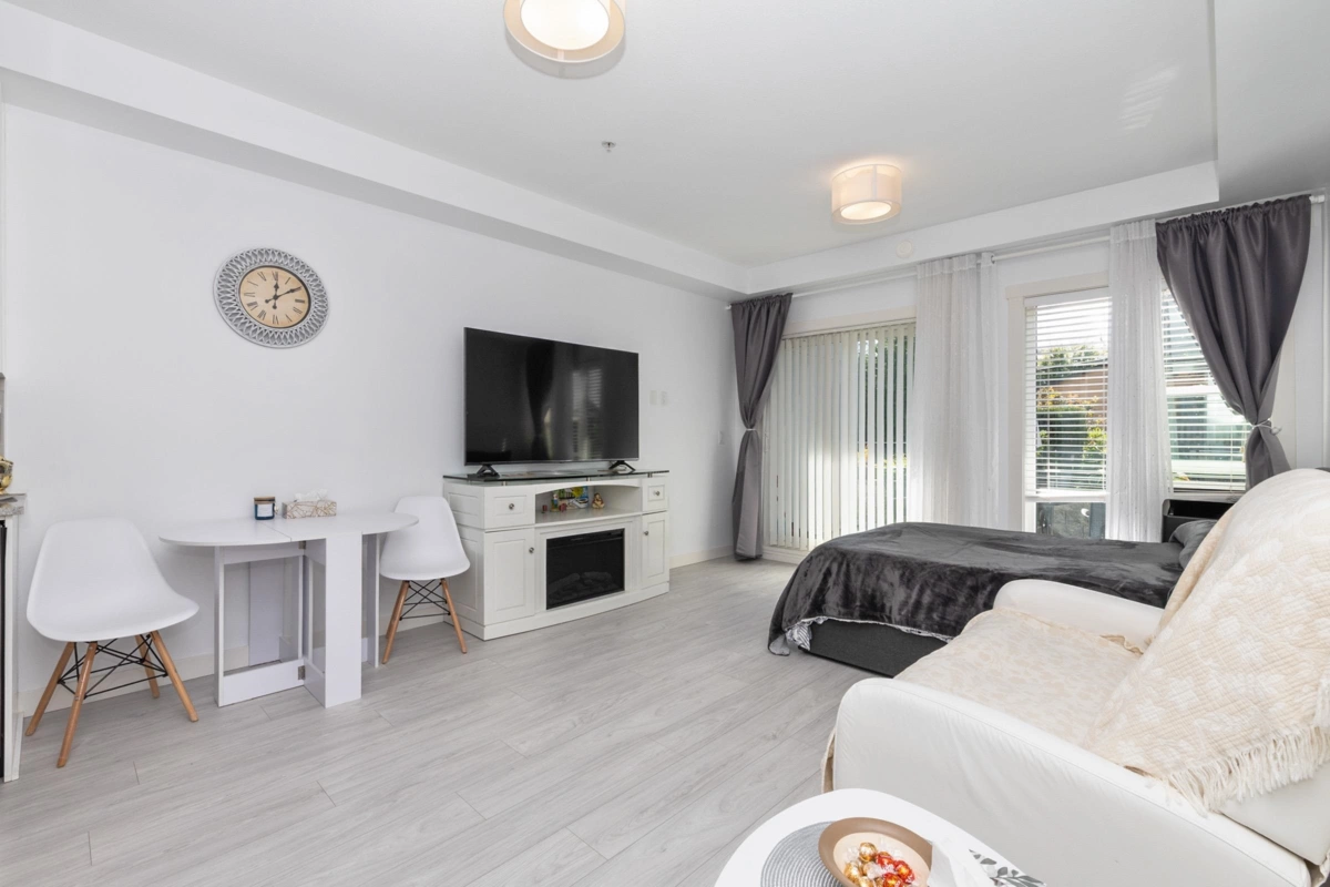 Family Room Photo of 106 2356 Welcher Avenue, Port Coquitlam, BC