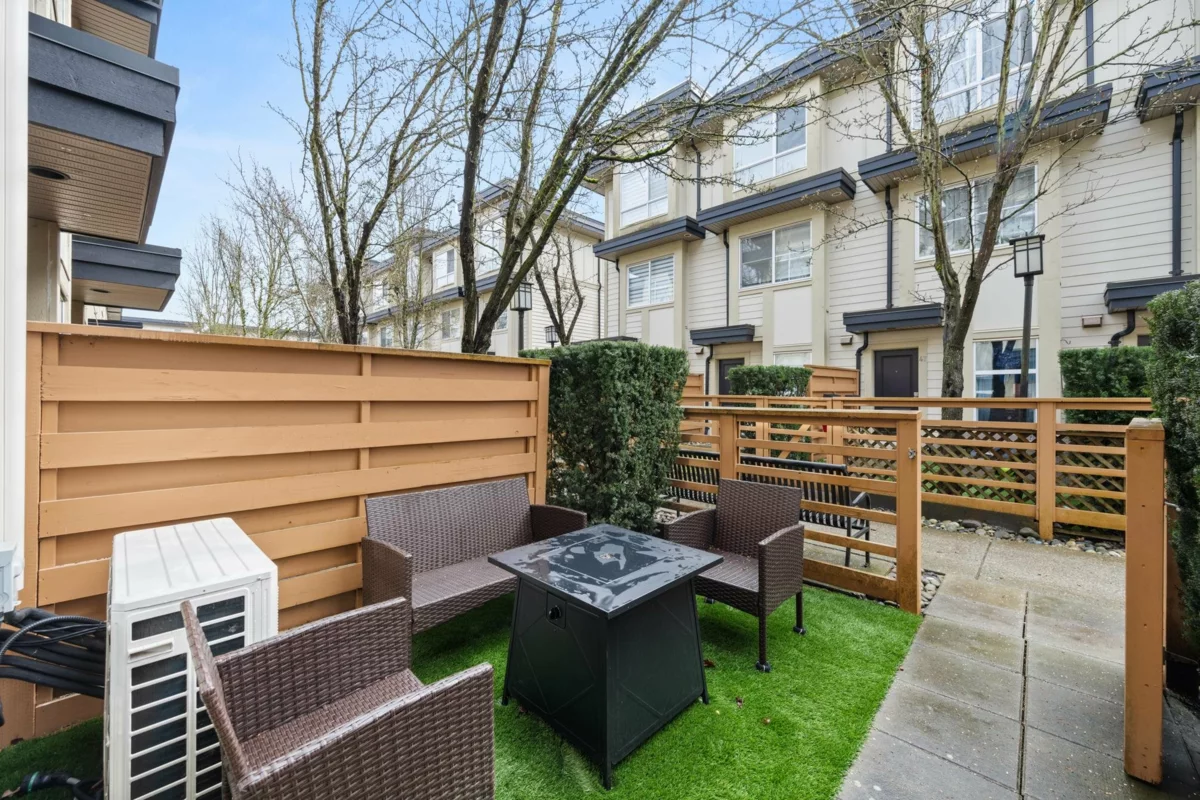 Hallway Photo of 26 19477 72a Avenue, Surrey, BC