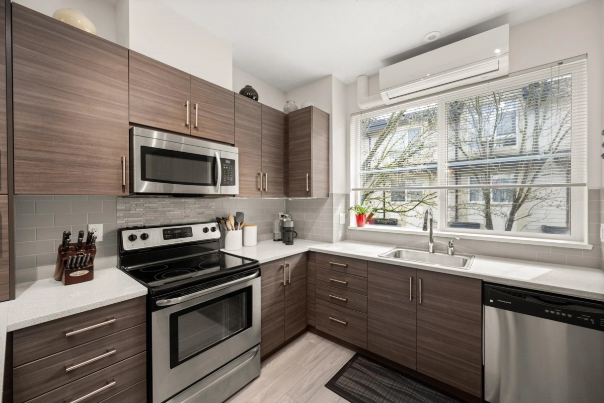 Living Room Photo of 26 19477 72a Avenue, Surrey, BC