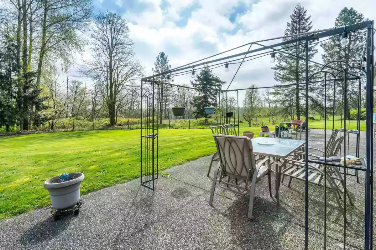 Kitchen Photo of 24548 21b Avenue, Langley, BC