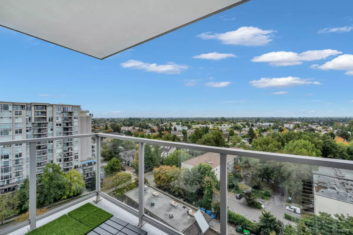 Guest Bathroom Photo of 1802 8288 Granville Avenue, Richmond, BC