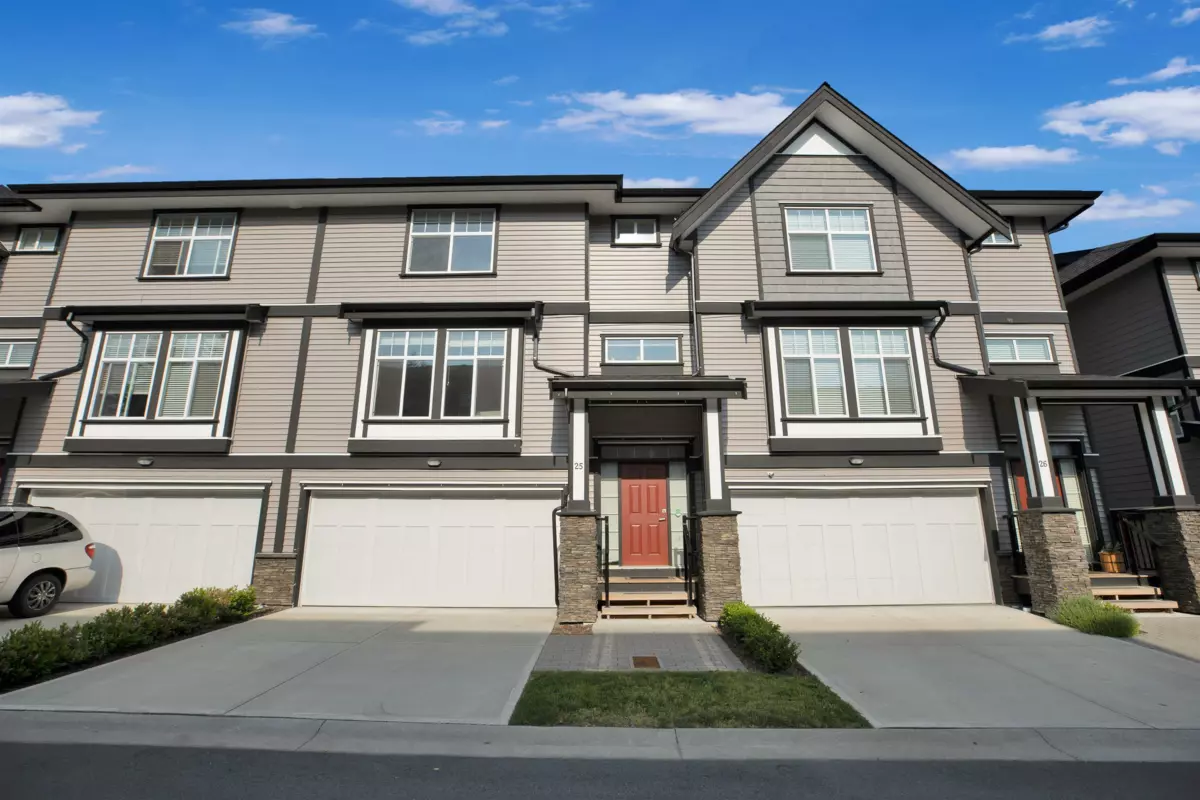 Dining Area Photo of 25 7740 Grand Street, Mission, BC