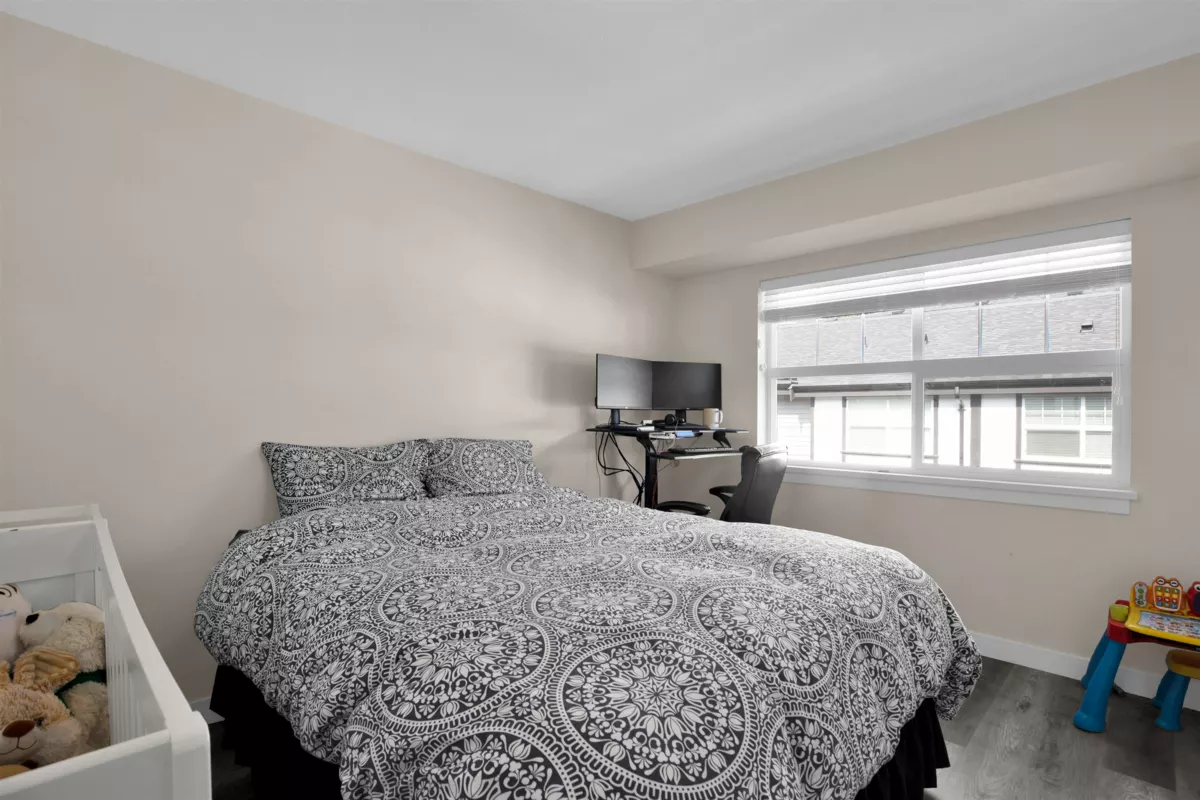 Entry Foyer Photo of 25 7740 Grand Street, Mission, BC