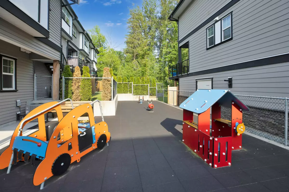 Front Yard Photo of 25 7740 Grand Street, Mission, BC