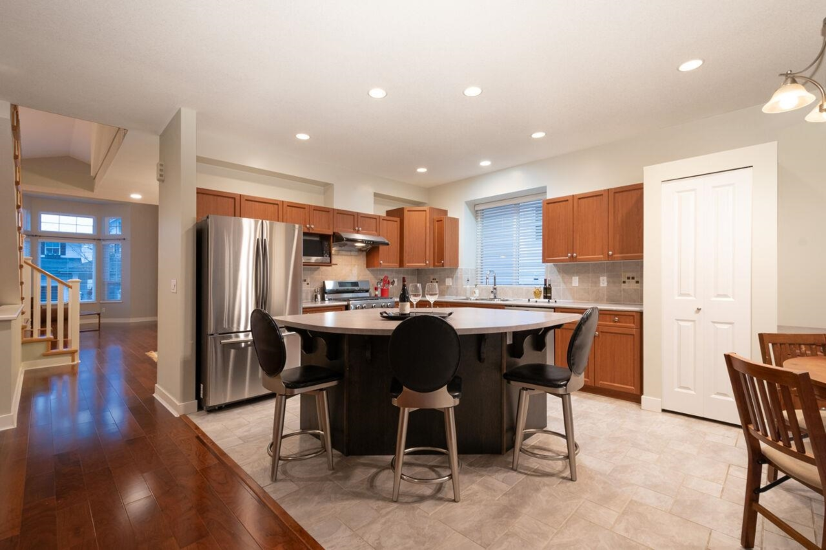 Walk-In Closet Photo of 82 Cliffwood Drive, Port Moody, BC