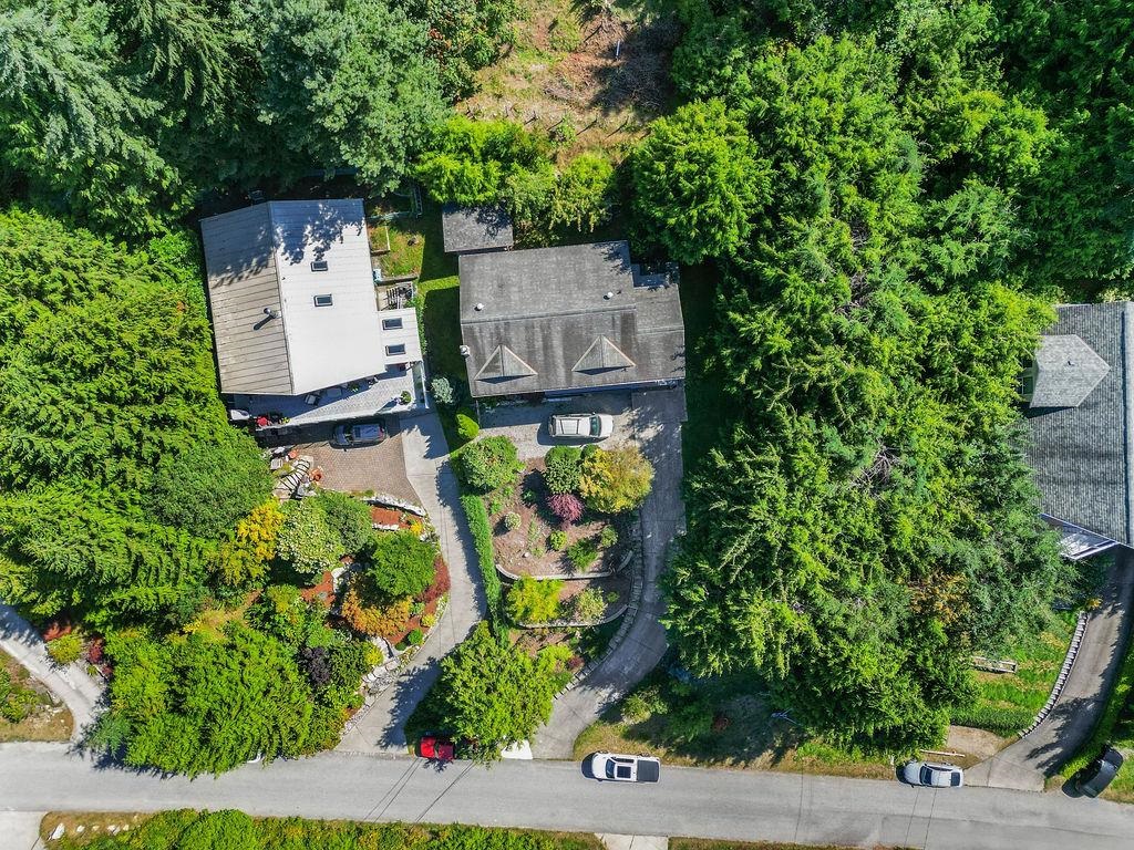 Backyard Photo of 6950 Porpoise Drive, Sechelt, BC