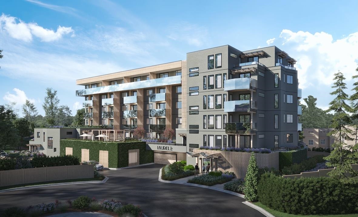 Exterior Front Photo of 202 33160 Plaxton Crescent, Abbotsford, BC