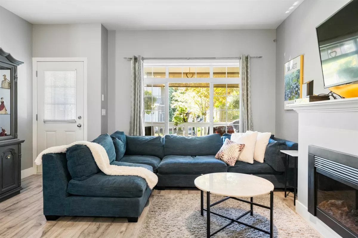 Bedroom 4 Photo of 30 6852 193 Street, Surrey, BC