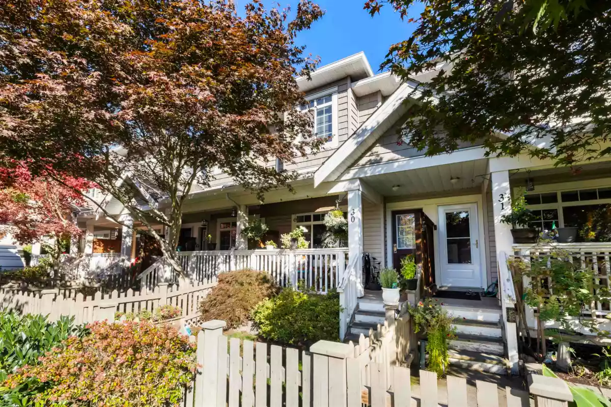 Dining Area Photo of 30 6852 193 Street, Surrey, BC