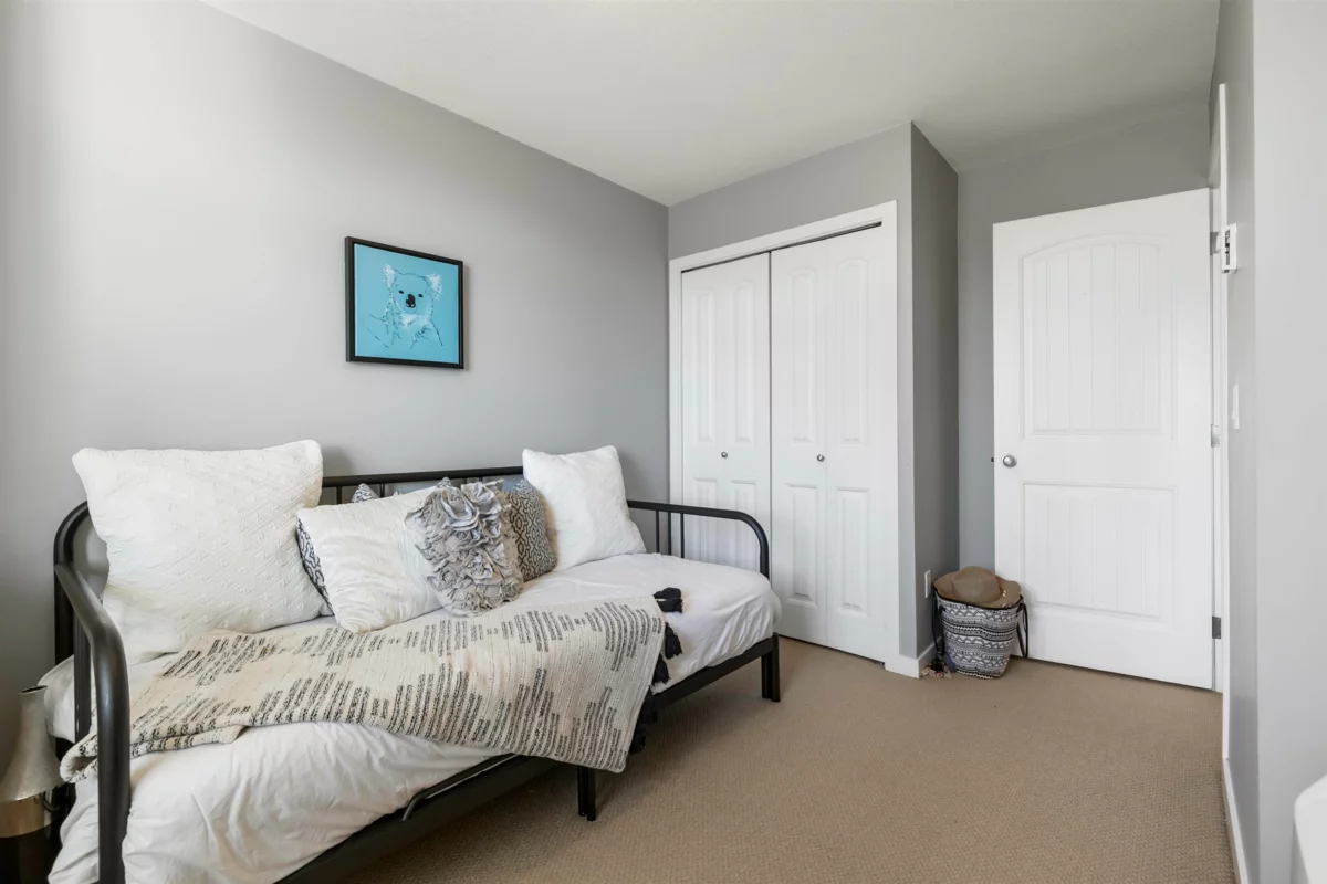 Entry Foyer Photo of 30 6852 193 Street, Surrey, BC