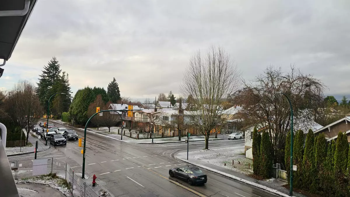 Hot Tub / Spa Photo of 316 2250 E 1st Avenue, Vancouver, BC