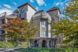 402 1128 Sixth Avenue, New Westminster, BC