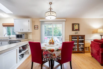 Kitchen Island Photo of 43699 Ohman Road, Mission, BC