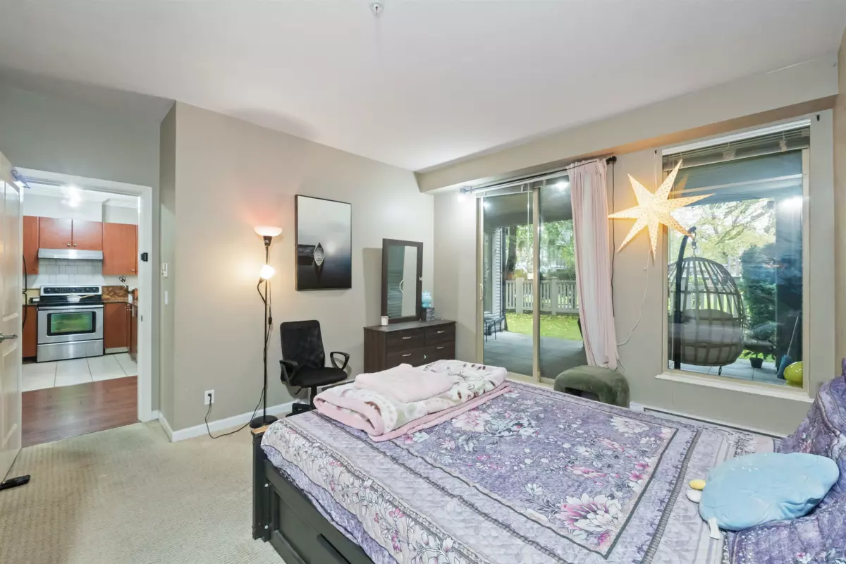 Office / Den Photo of 101 10180 153 Street, Surrey, BC