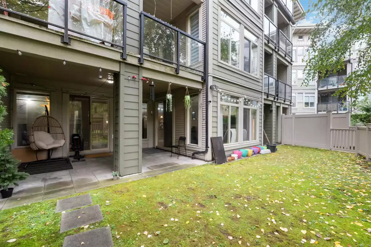 Outdoor Deck Photo of 101 10180 153 Street, Surrey, BC