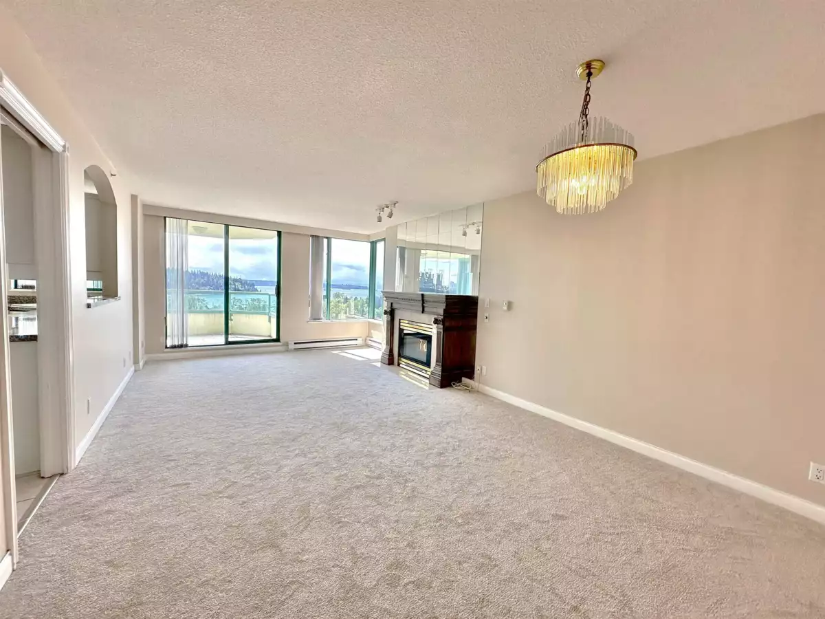 Primary Bedroom Photo of 20C 338 Taylor Way, West Vancouver, BC