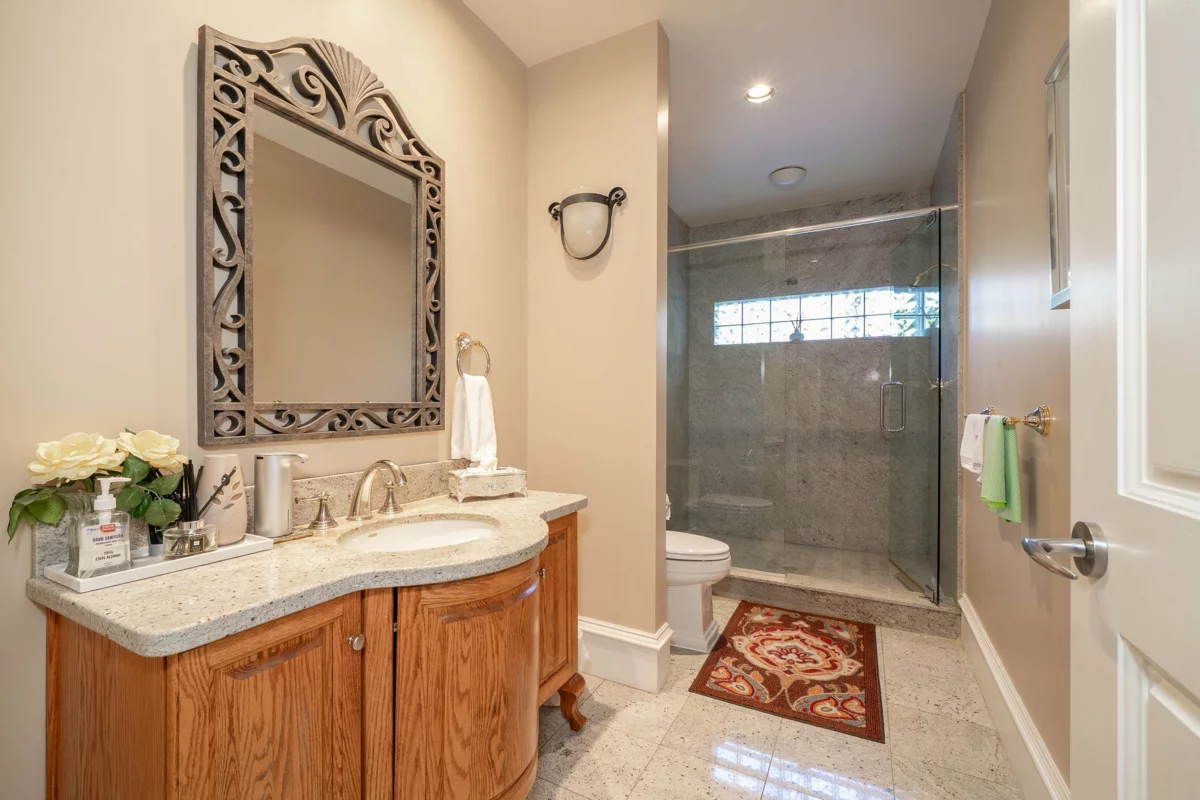 Powder Room Photo of 768 Tsawwassen Beach Road, Delta, BC